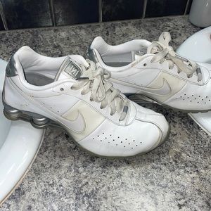 Nike SHOX Classic II White Metallic Silver Leather women’s size 8